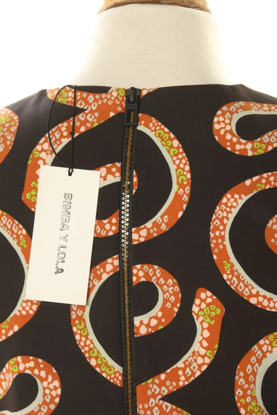 BIMBA Y LOLA Taille M. Robe Casual 3 BIMBA Y LOLA Taille M. Robe Casual – Image 3