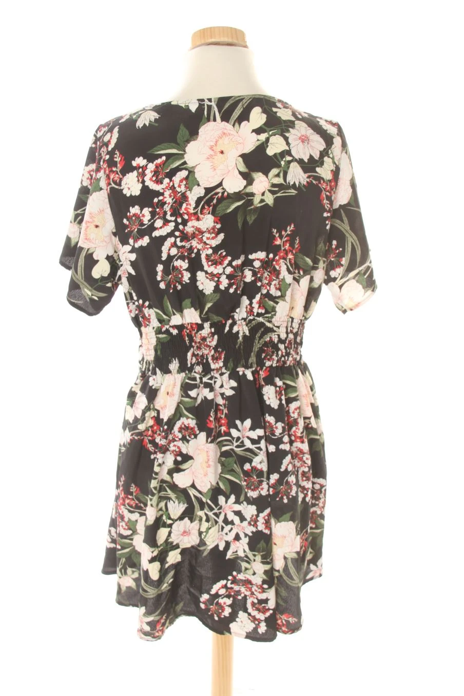 Jubylee Taille M. Robe Casual 2 Jubylee Taille M. Robe Casual – Image 2