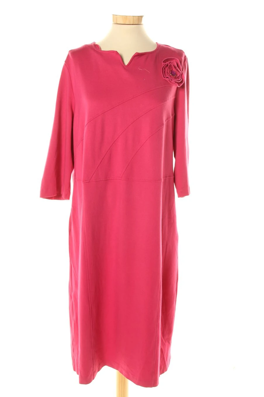 LA FEMME MODERNE Taille 48. Robe Casual 1 LA FEMME MODERNE Taille 48. Robe Casual