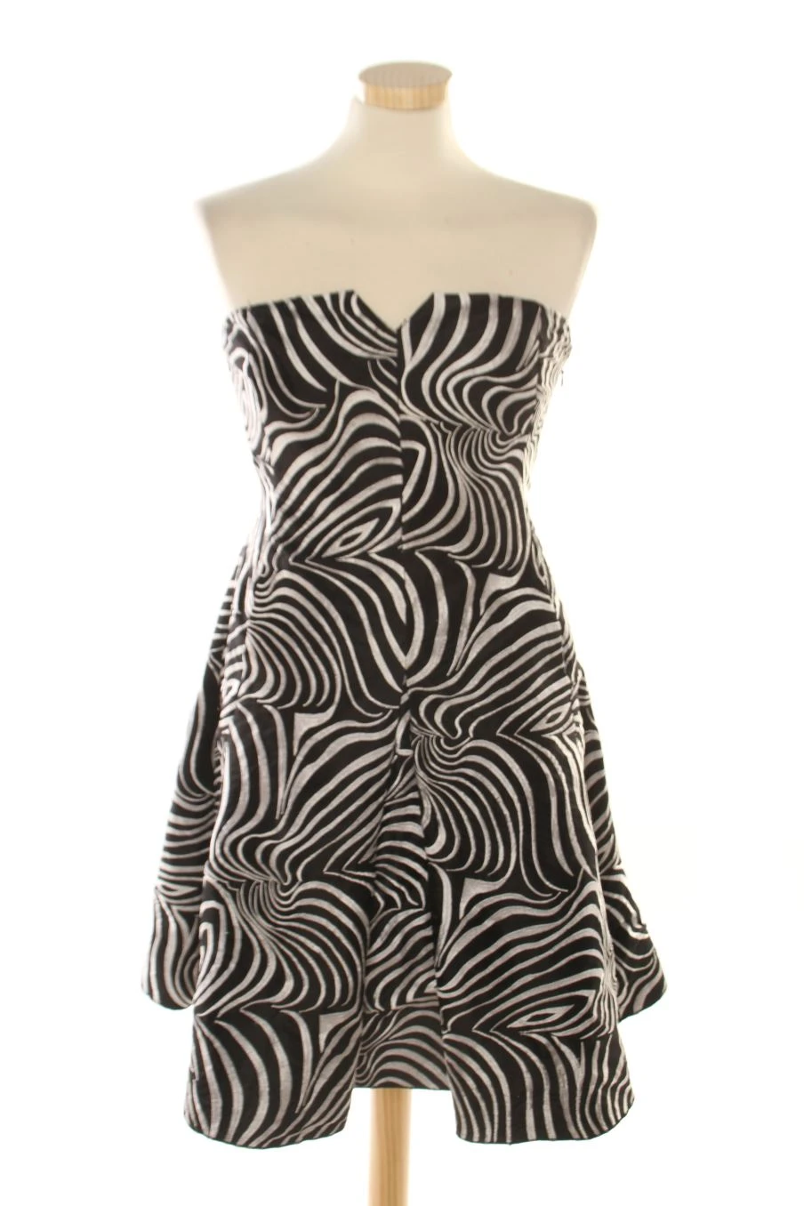 Veneno En La Piel Taille 40. Robe