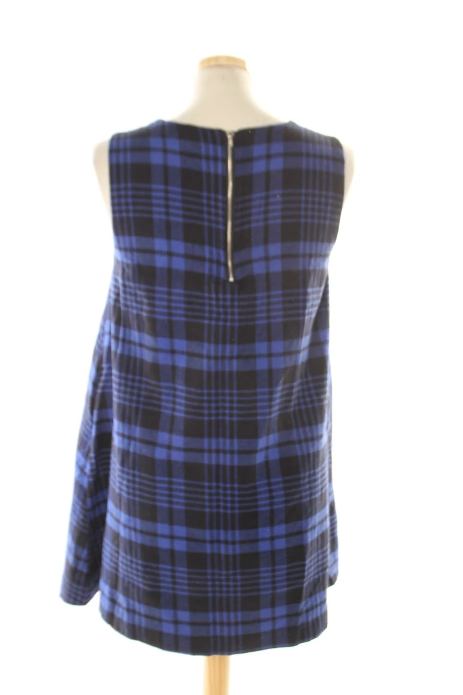 SUITEBLANCO Taille XS. Robe Casual 2 SUITEBLANCO Taille XS. Robe Casual – Image 2