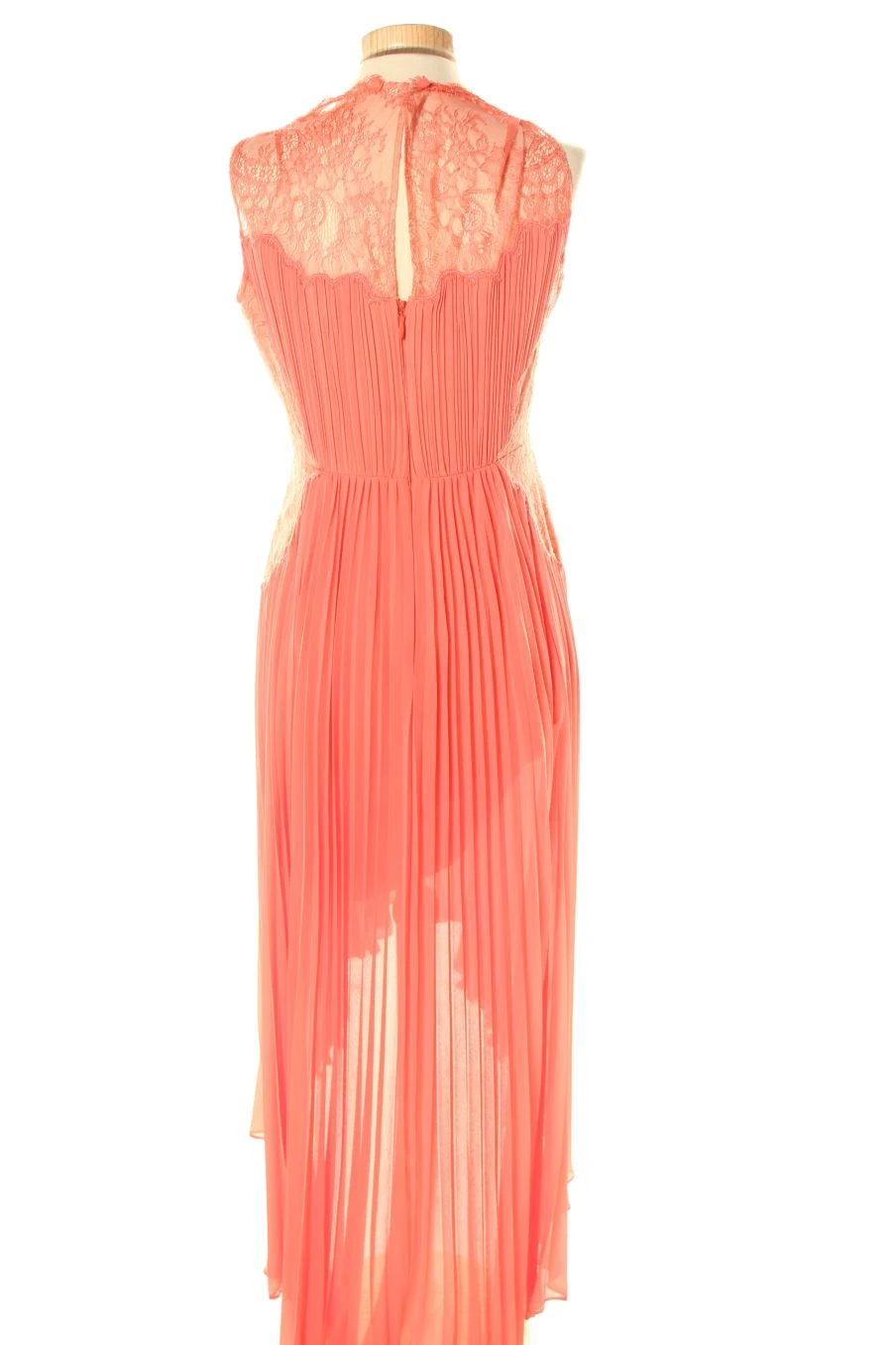 BCBGMAXAZRIA Taille 38. Robe 2 BCBGMAXAZRIA Taille 38. Robe – Image 2