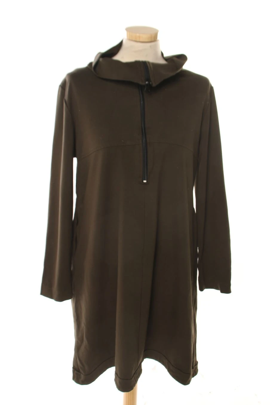 ROGER.O Taille 44. Robe Casual 1 ROGER.O Taille 44. Robe Casual