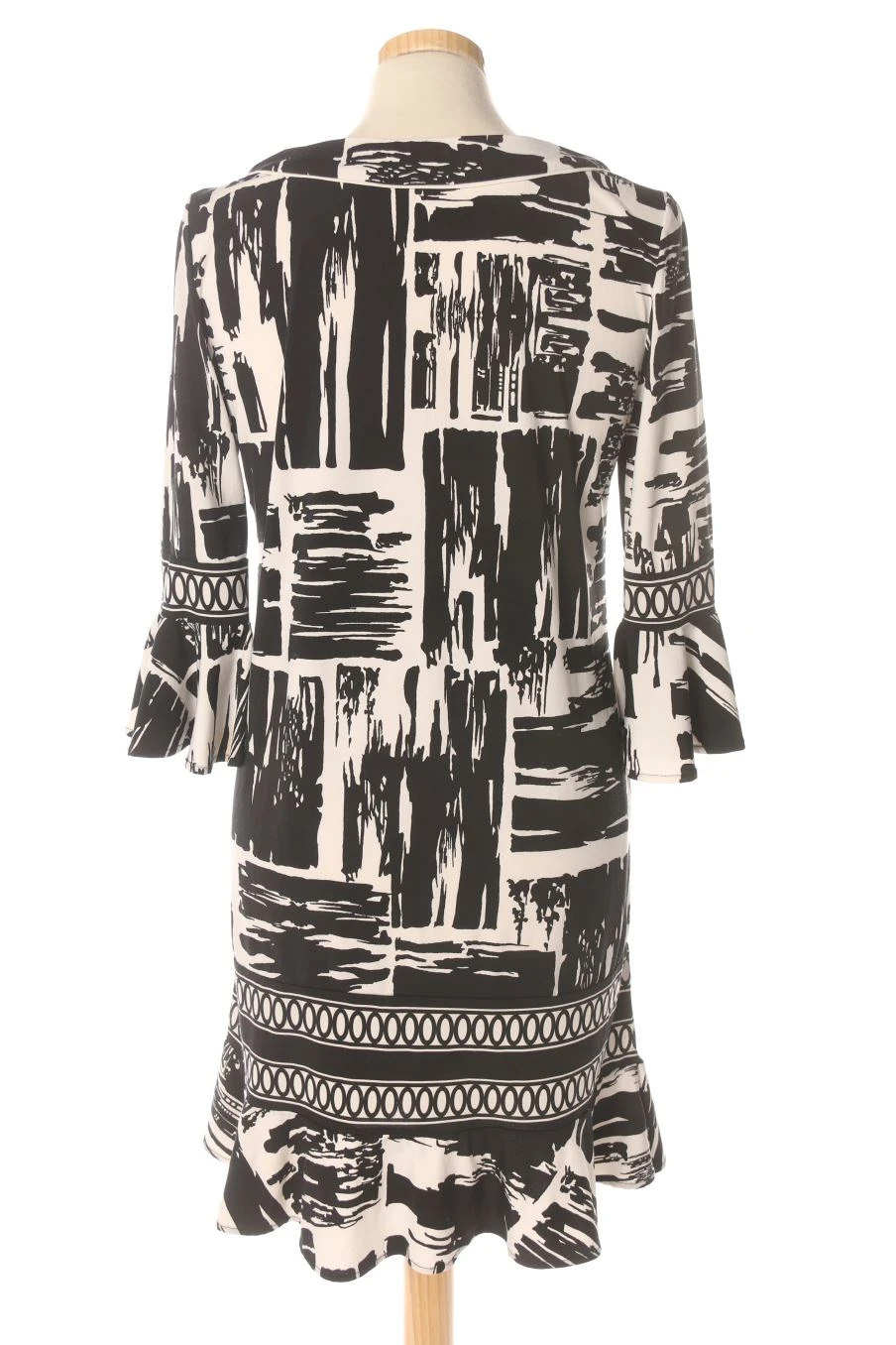 BCBGMAXAZRIA Taille S. Robe Casual 2 BCBGMAXAZRIA Taille S. Robe Casual – Image 2