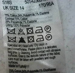 KAREN MILLEN Taille 42. Robe Casual 5 KAREN MILLEN Taille 42. Robe Casual -Veloutelle Soldes Boutique 15481014 20461588 thickbox