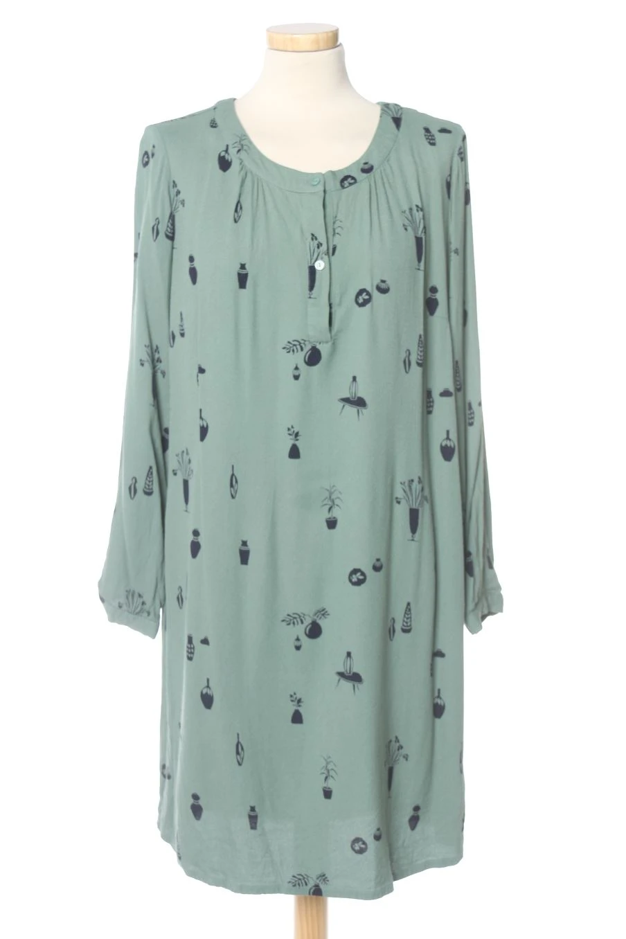 Nice Things Taille 44. Robe Casual 1 Nice Things Taille 44. Robe Casual