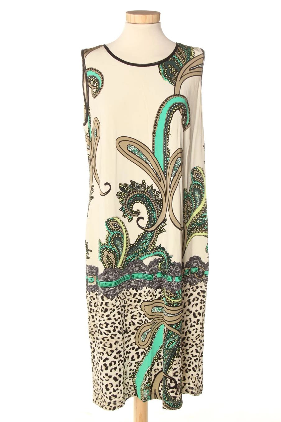 Brunella Taille 48. Robe 1 Brunella Taille 48. Robe