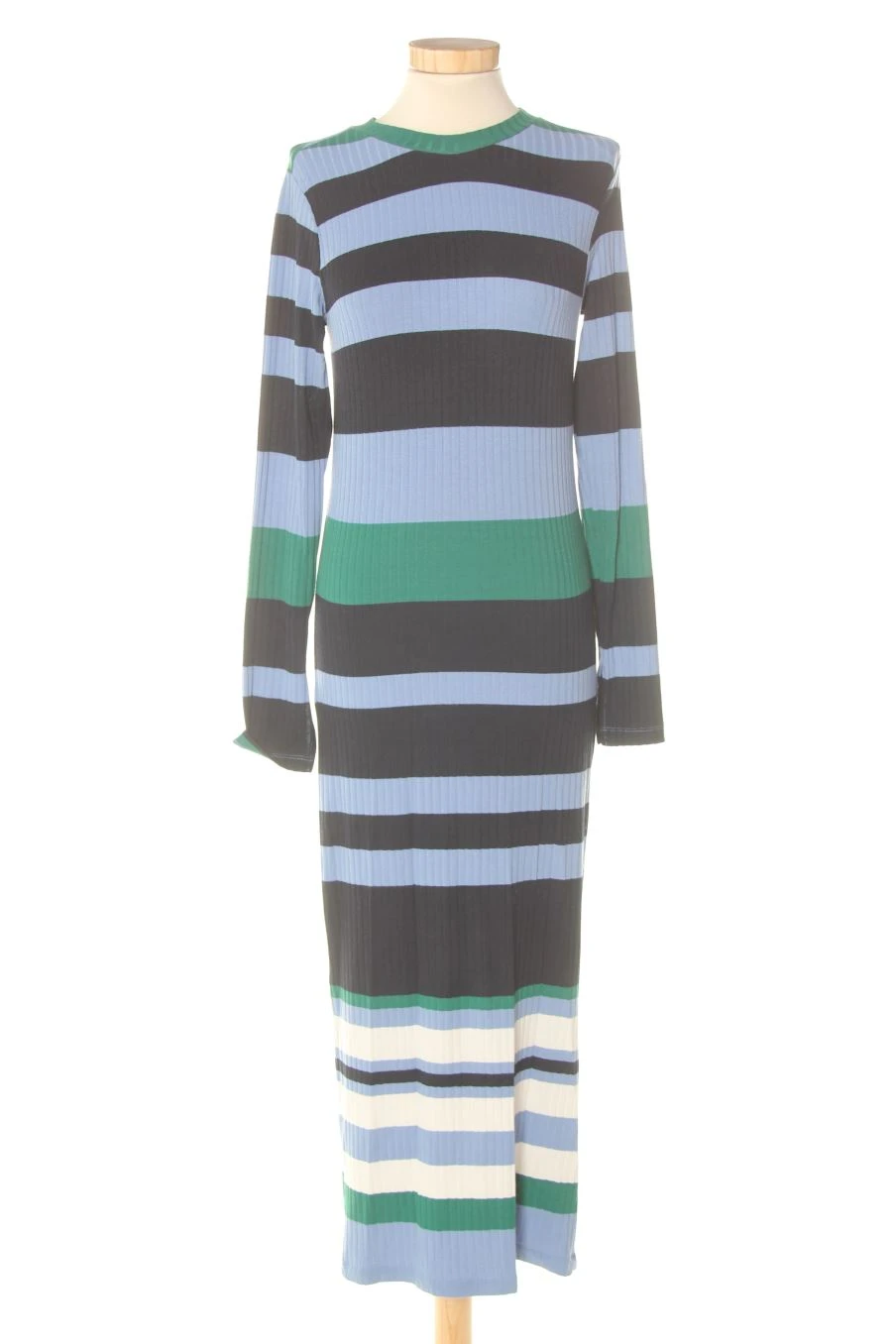 Stradivarius Taille L. Robe Casual 1 Stradivarius Taille L. Robe Casual