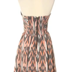 Guess Taille 32. Robe Casual 3 Guess Taille 32. Robe Casual -Veloutelle Soldes Boutique 15508085 20522090 thickbox