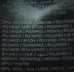 Guess Taille M. Robe Casual 5 Guess Taille M. Robe Casual -Veloutelle Soldes Boutique 15508495 20524524 thickbox