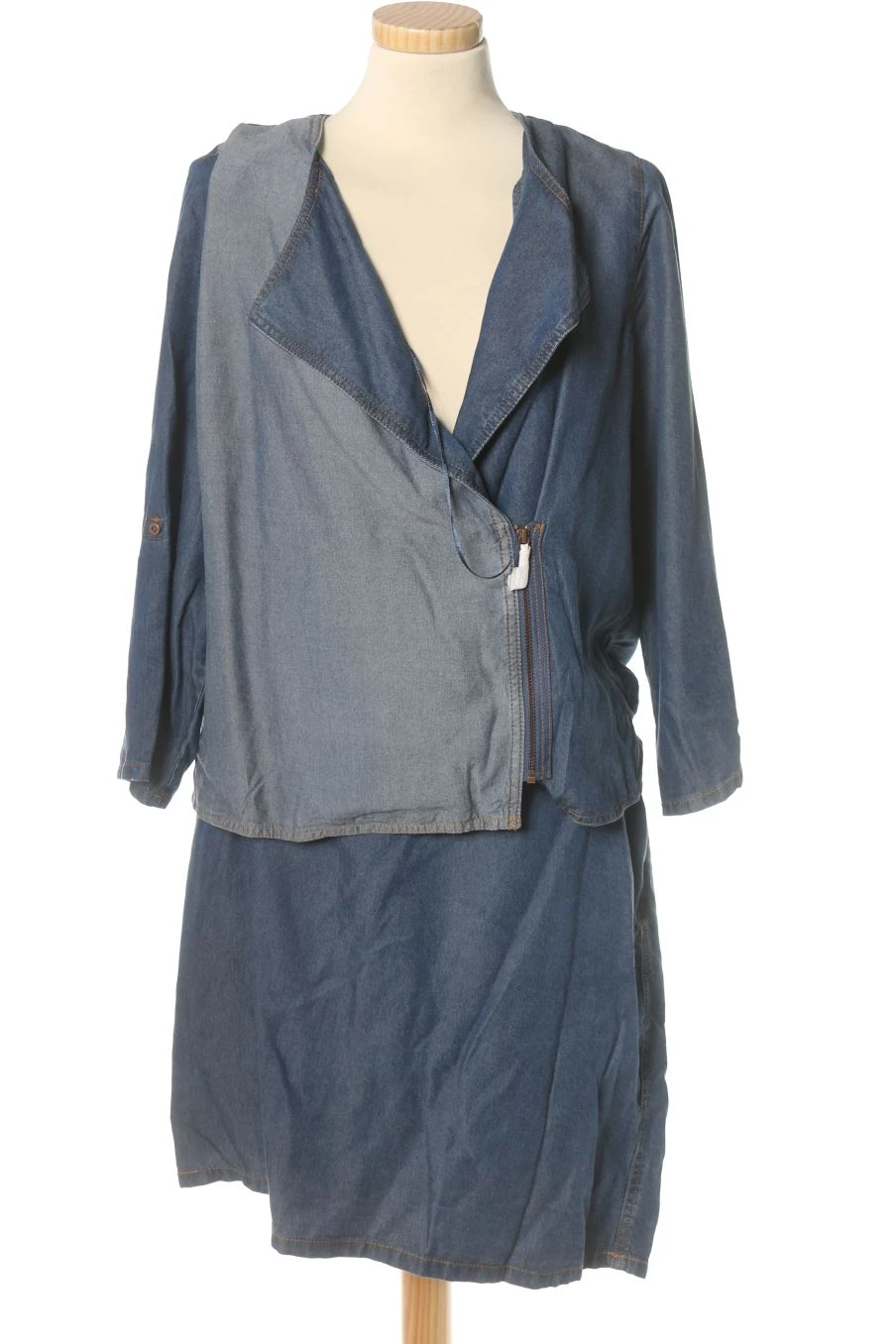 Captain Tortue Taille 46. Robe Casual 1 Captain Tortue Taille 46. Robe Casual