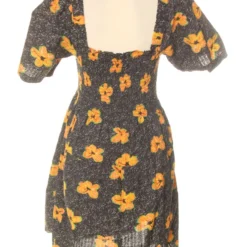 COLLUSION Taille 38. Robe Casual 3 COLLUSION Taille 38. Robe Casual -Veloutelle Soldes Boutique 15515571 20536378 thickbox