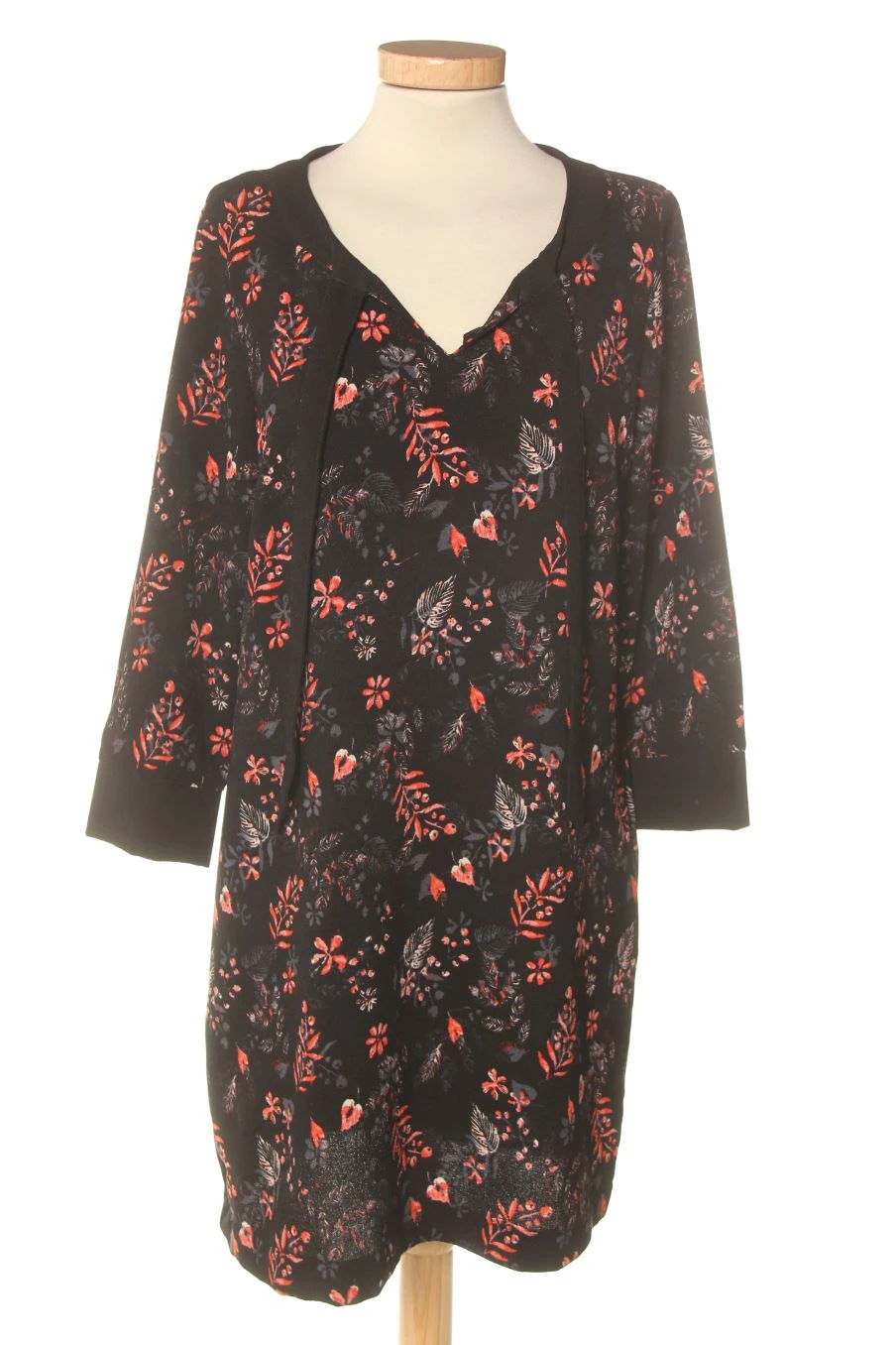 Miss Captain Taille 38. Robe Casual 1 Miss Captain Taille 38. Robe Casual