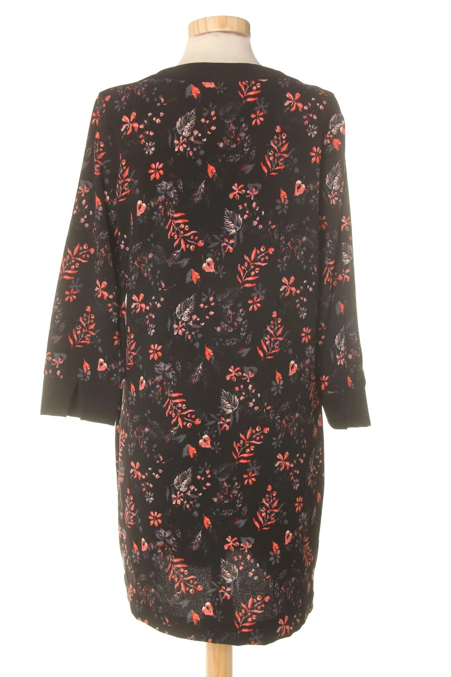 Miss Captain Taille 38. Robe Casual 2 Miss Captain Taille 38. Robe Casual – Image 2