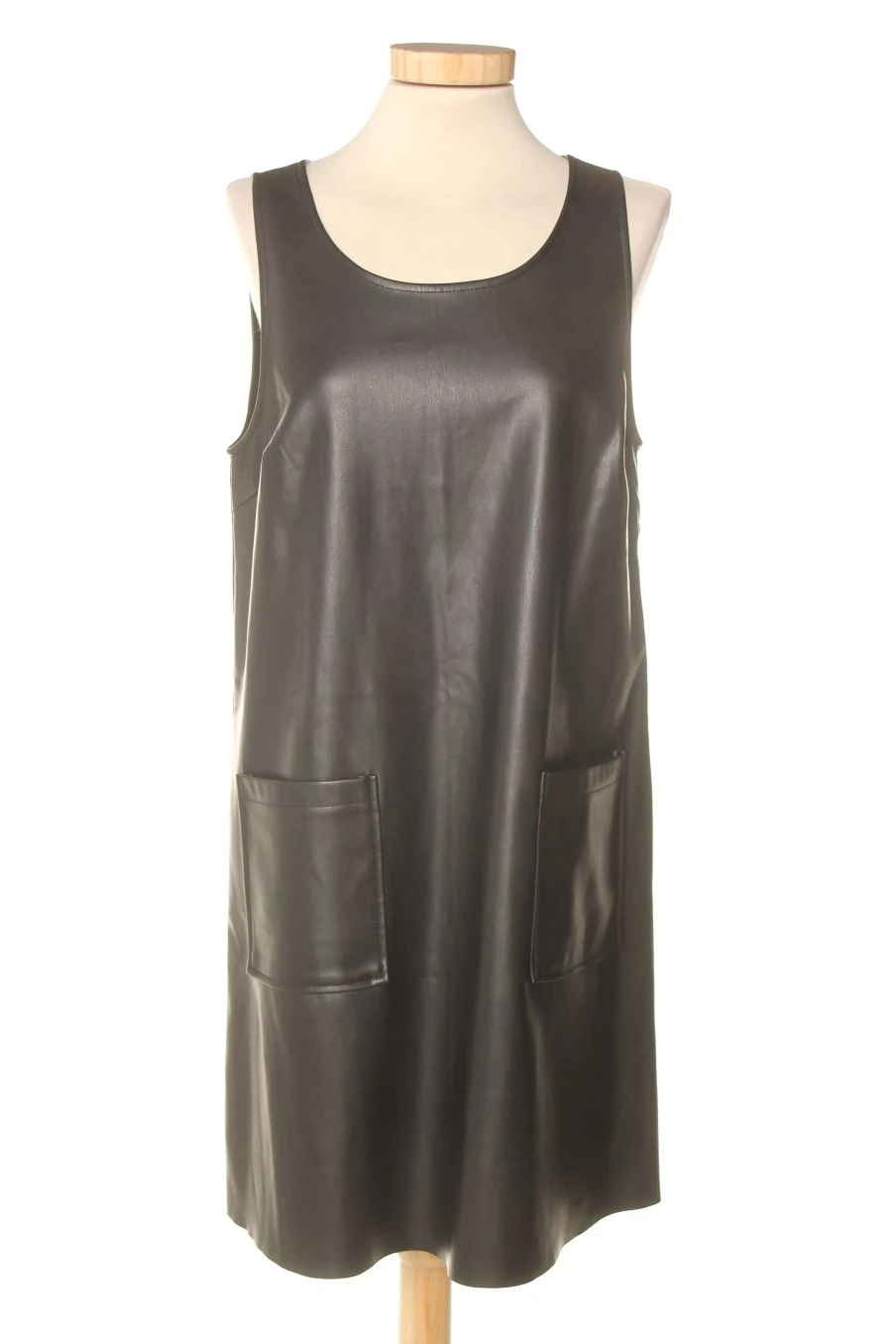 PERCENTIL Taille M. Robe Casual 1 PERCENTIL Taille M. Robe Casual