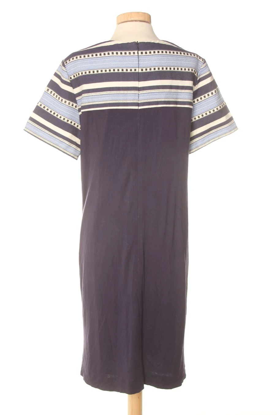 Vilagallo Taille 44. Robe Casual 2 Vilagallo Taille 44. Robe Casual – Image 2