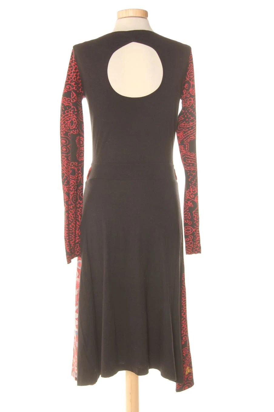 Desigual Taille M. Robe Casual 2 Desigual Taille M. Robe Casual – Image 2